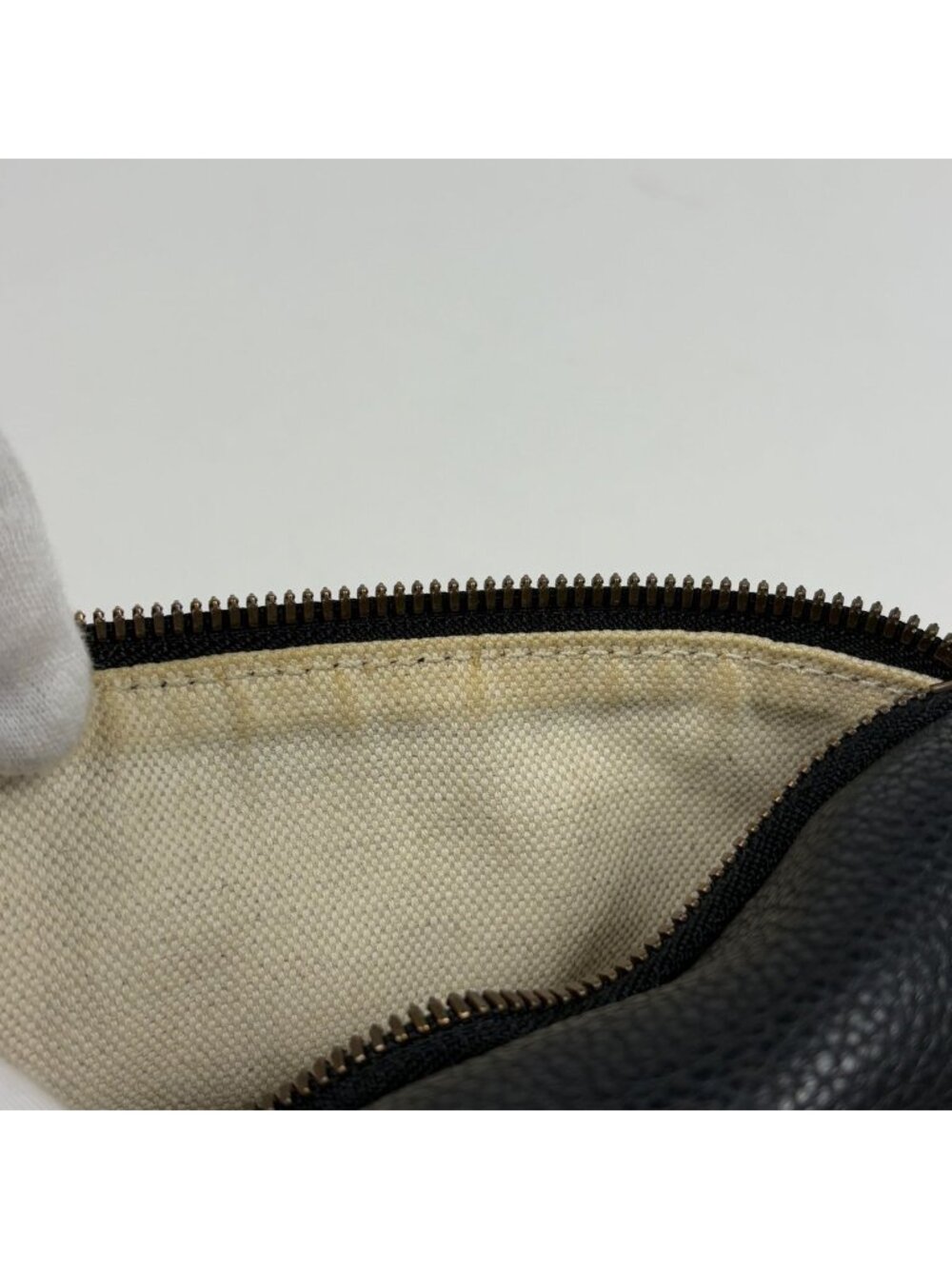 Gucci Logo Waist Bag Leather Black - Picture 6 of 7